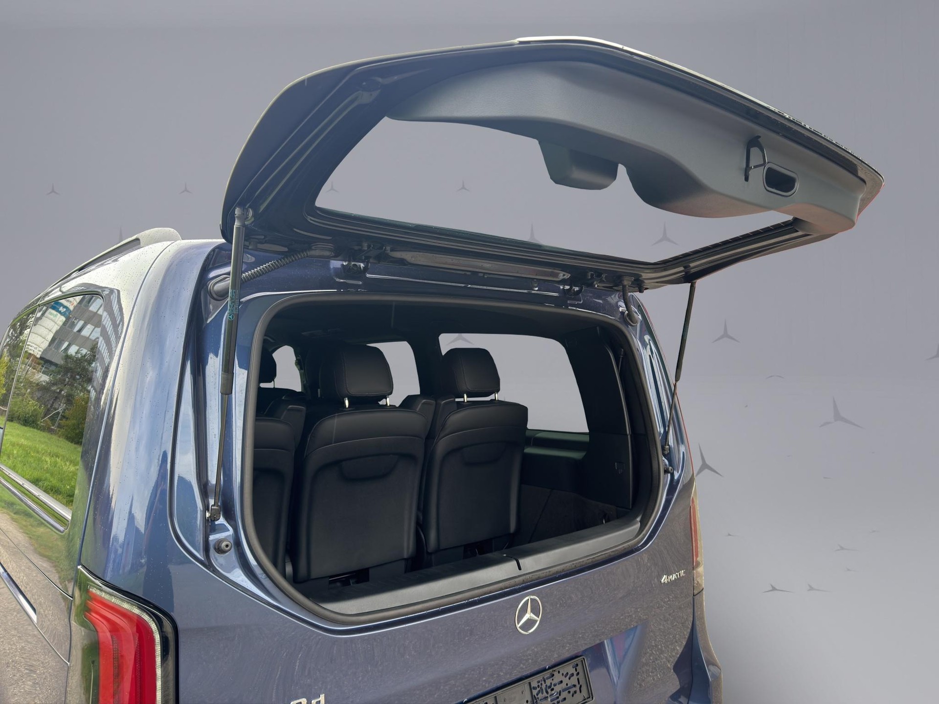 MERCEDES-BENZ V 300 d Exclusive Swiss Edition L 4Matic-image-20