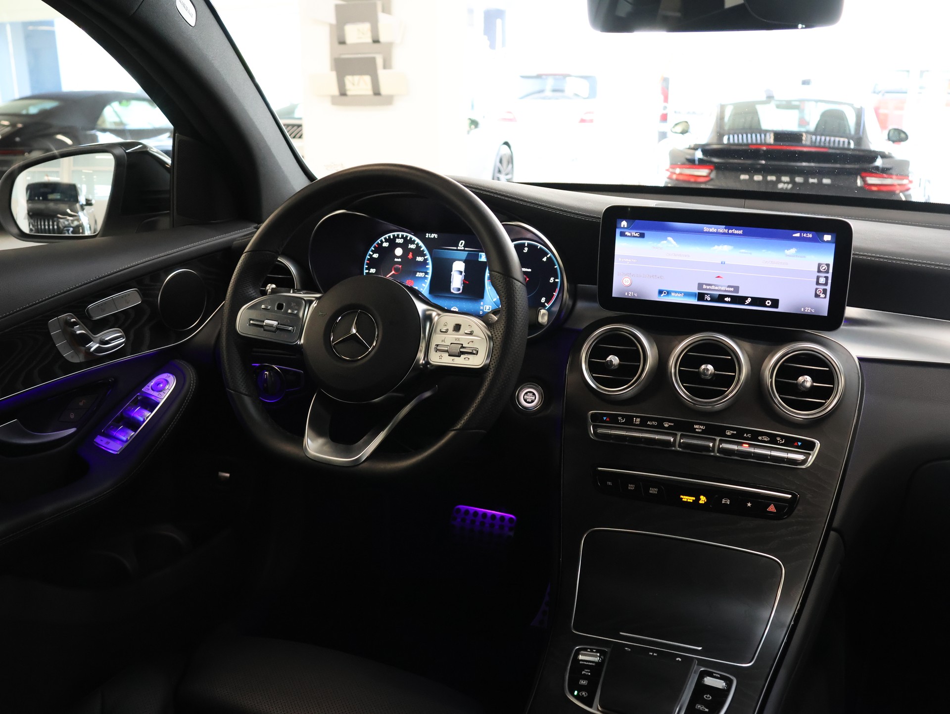 MERCEDES-BENZ GLC Coupé 220 d AMG Line 4Matic 9G-Tronic-image-24