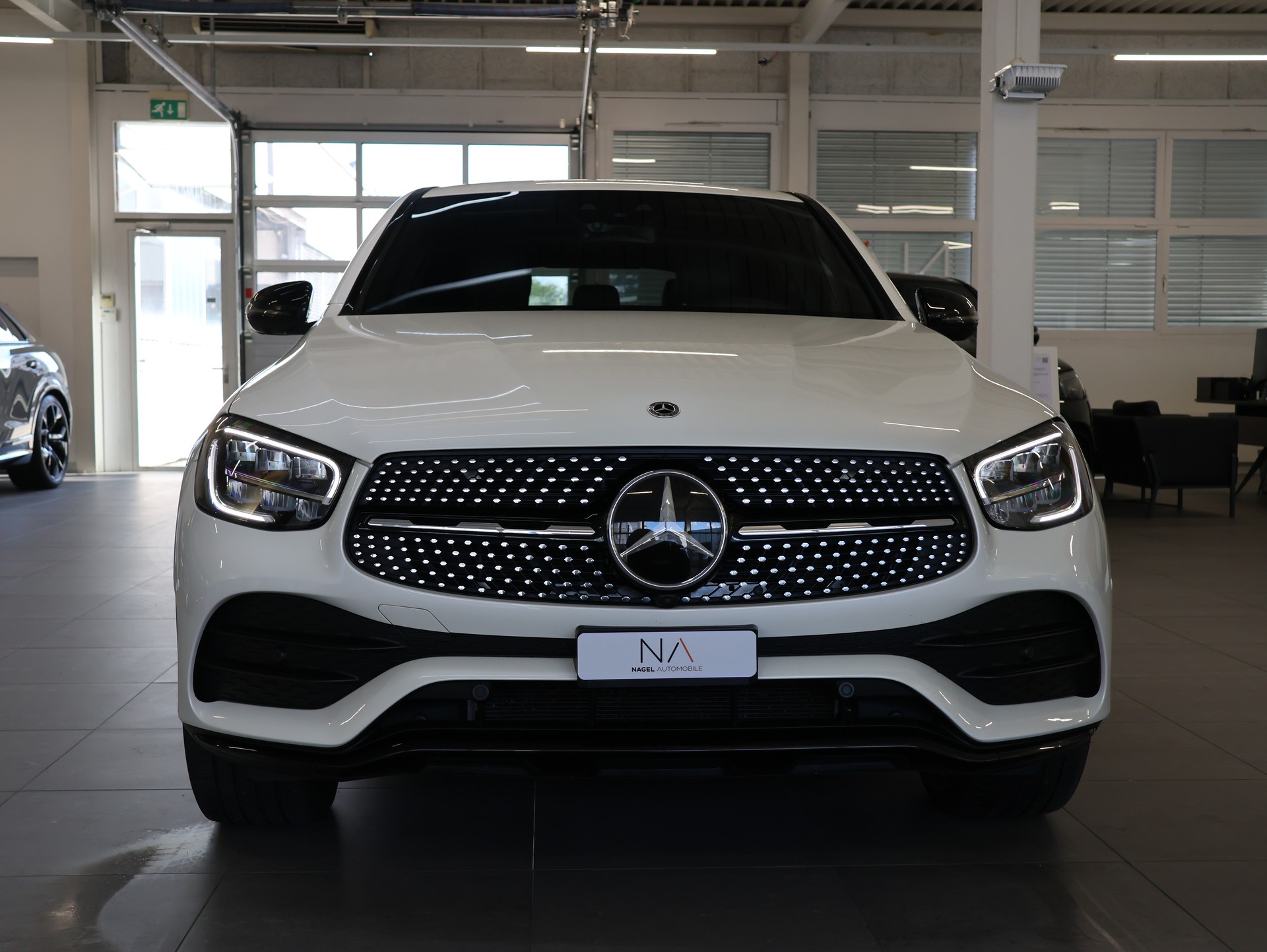 MERCEDES-BENZ GLC Coupé 220 d AMG Line 4Matic 9G-Tronic-showroom-element-2