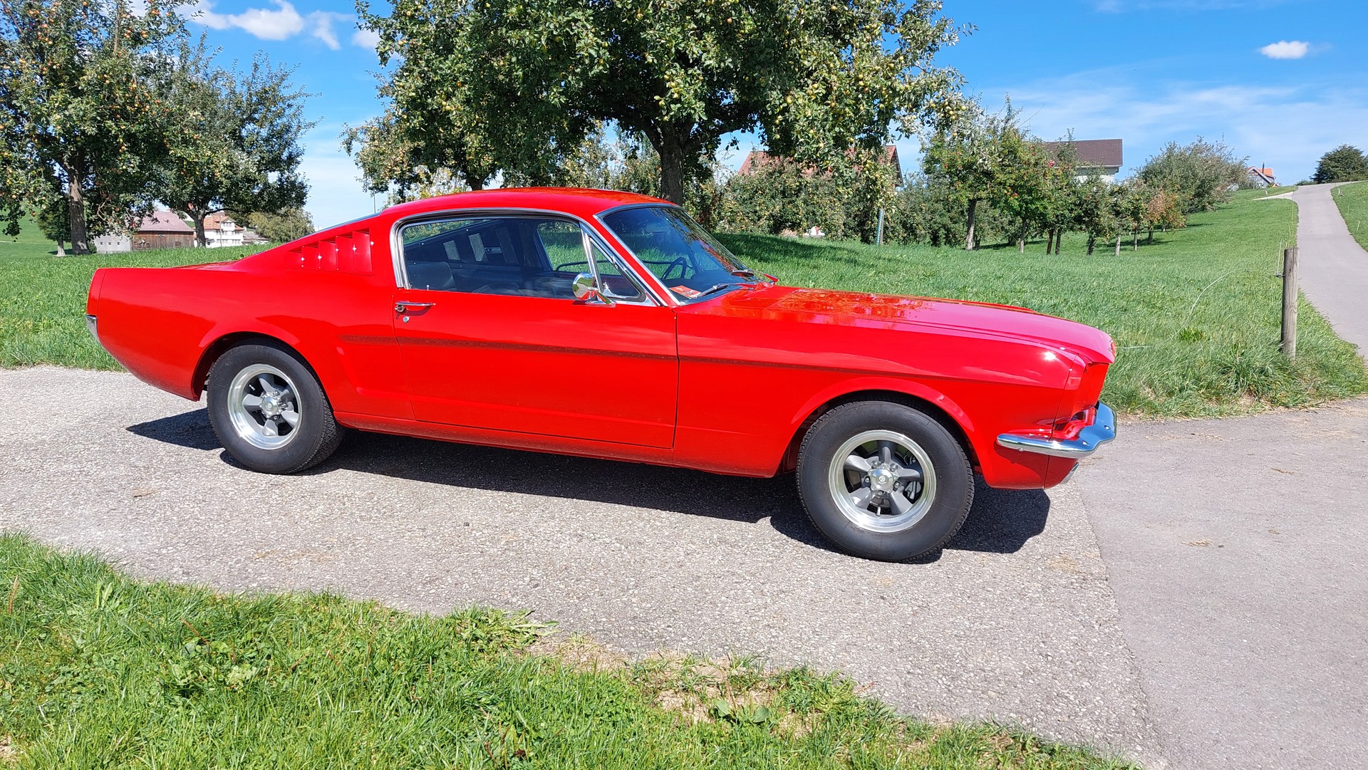 FORD FASTBACK-image-0