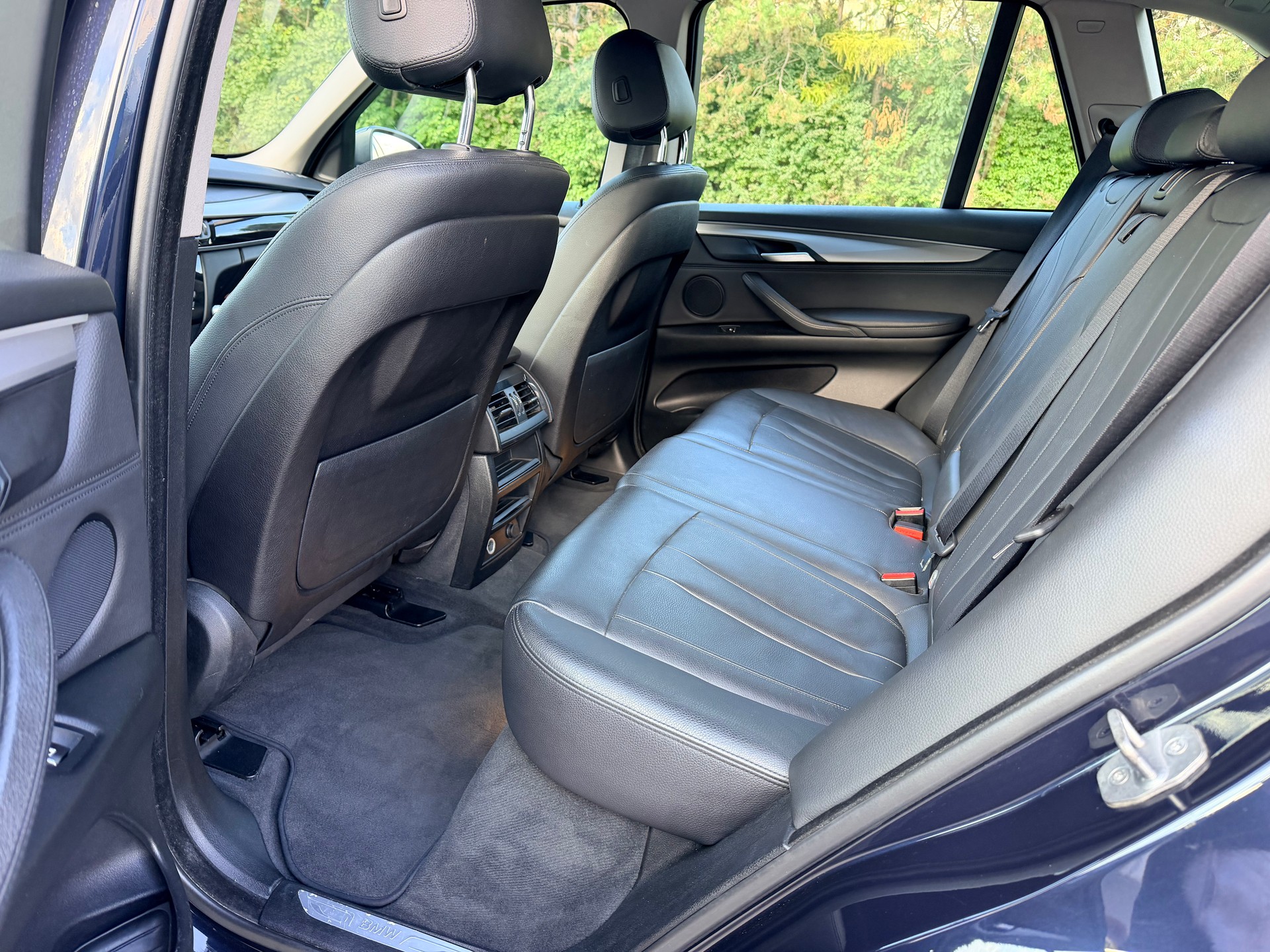 BMW X5 xDrive 40d Steptronic-image-12