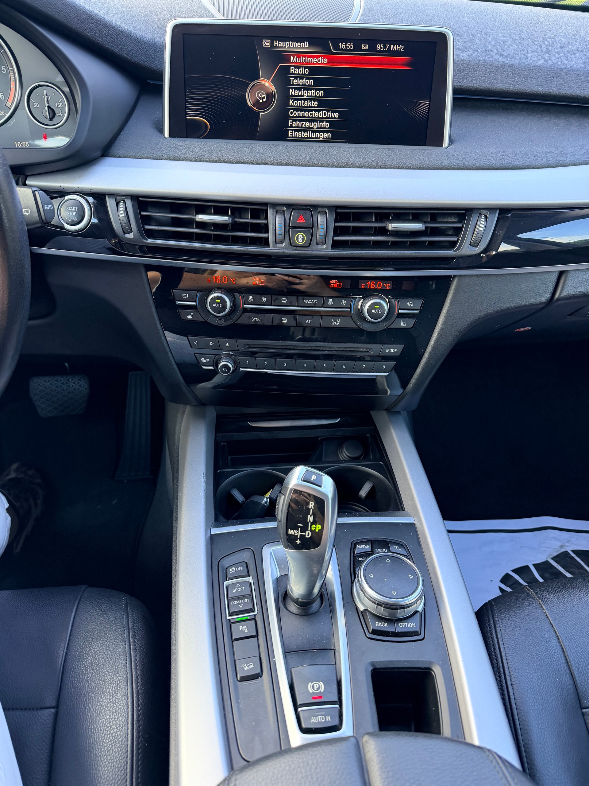BMW X5 xDrive 40d Steptronic-image-9