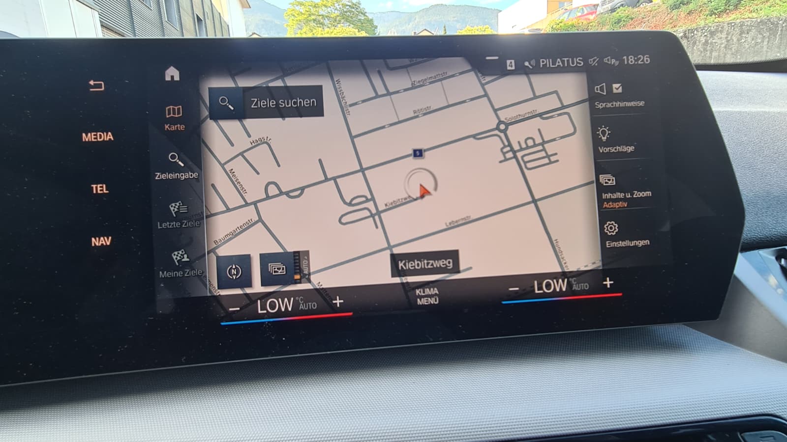 BMW X1 xDrive 20d 48V ** CH-Farhzeug ** Anh-Kupplung ** Driving Assistant Plus ** Innovation Paket **-image-13