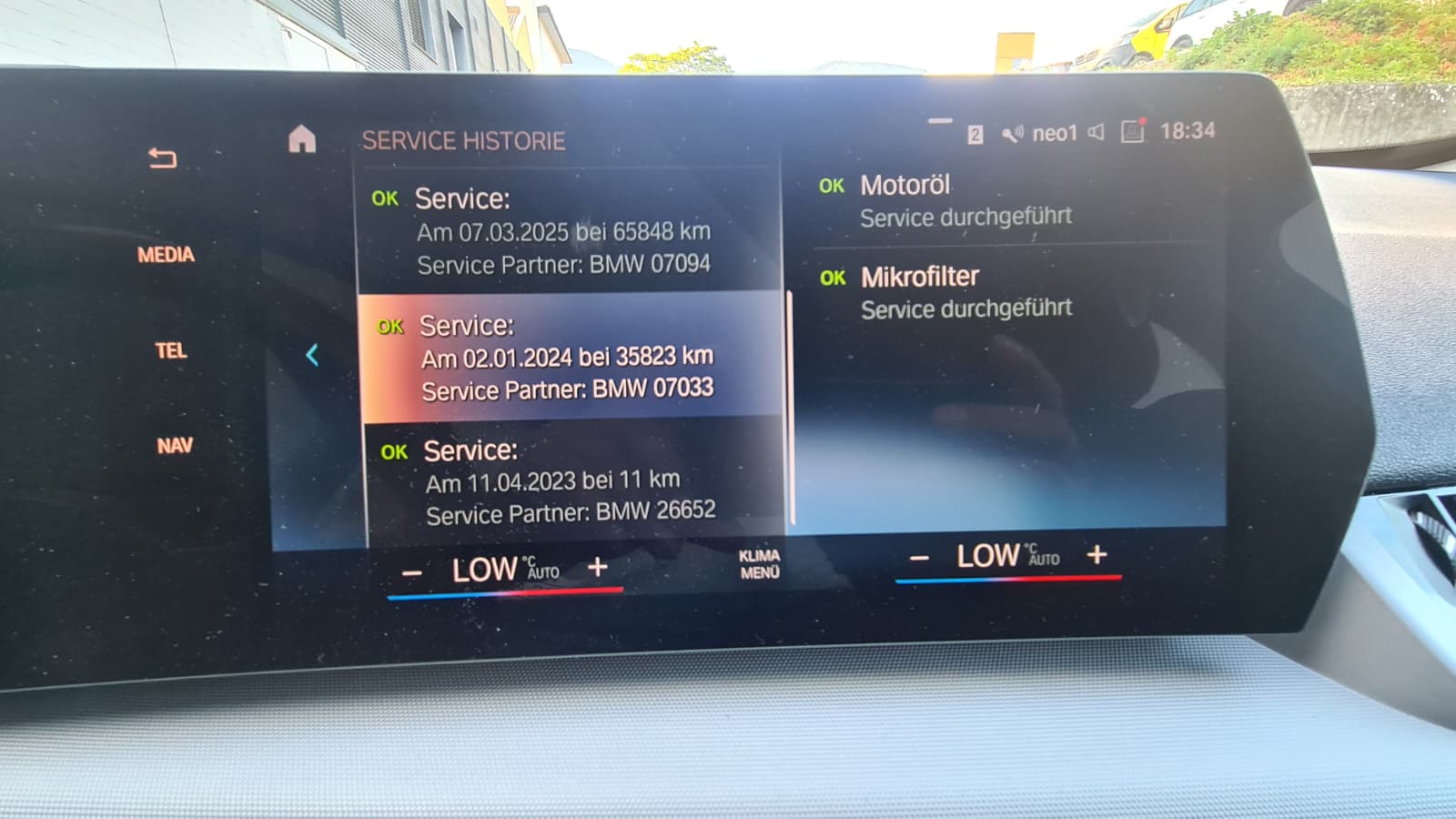 BMW X1 xDrive 20d 48V ** CH-Farhzeug ** Anh-Kupplung ** Driving Assistant Plus ** Innovation Paket **-image-17