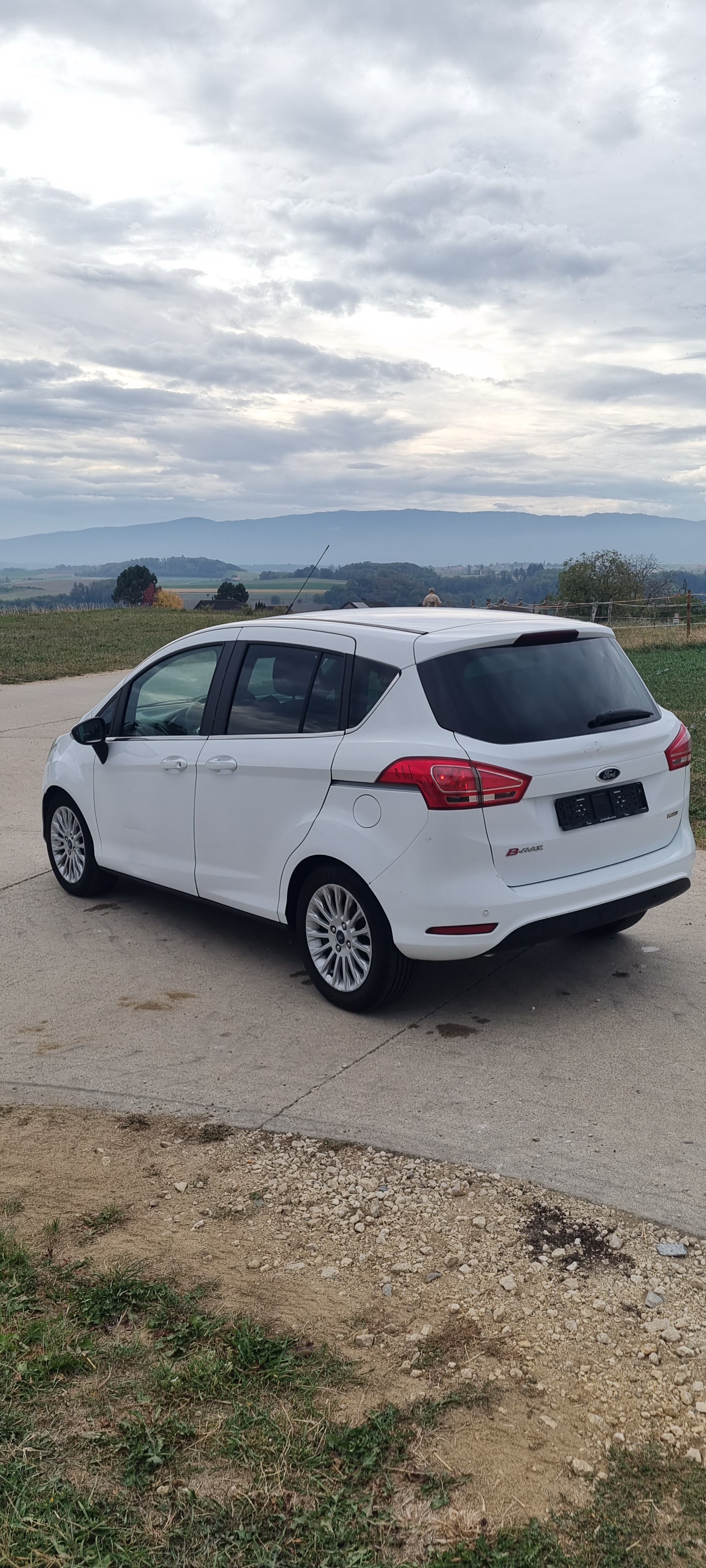 FORD 1.0i EcoB 120 Titanium X S/S-image-2
