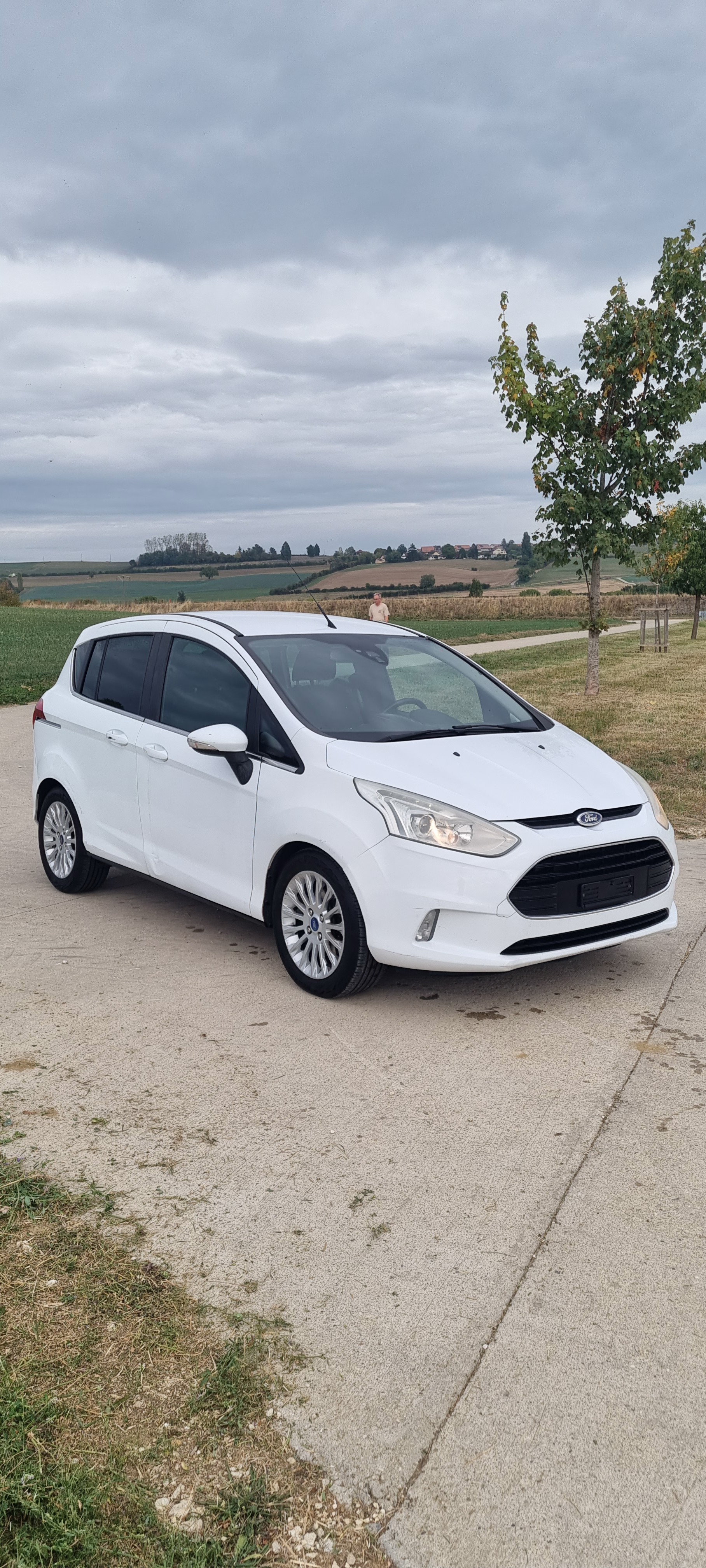FORD 1.0i EcoB 120 Titanium X S/S-image-1