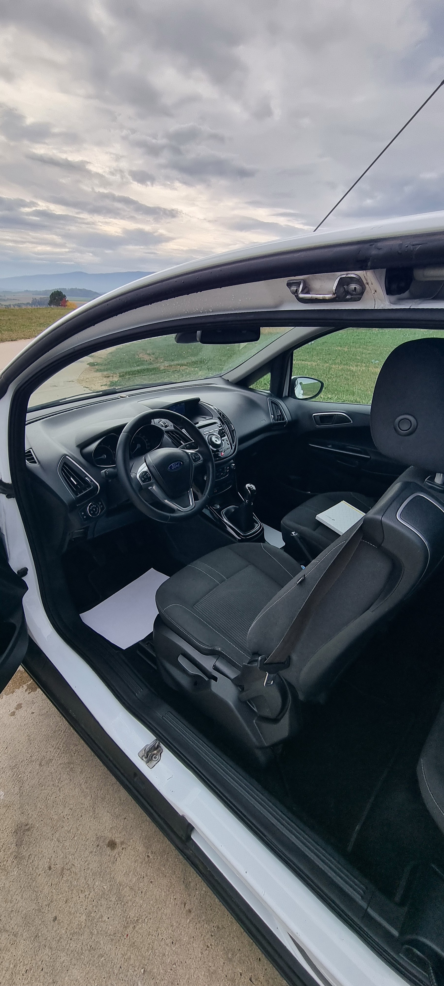 FORD 1.0i EcoB 120 Titanium X S/S-image-4