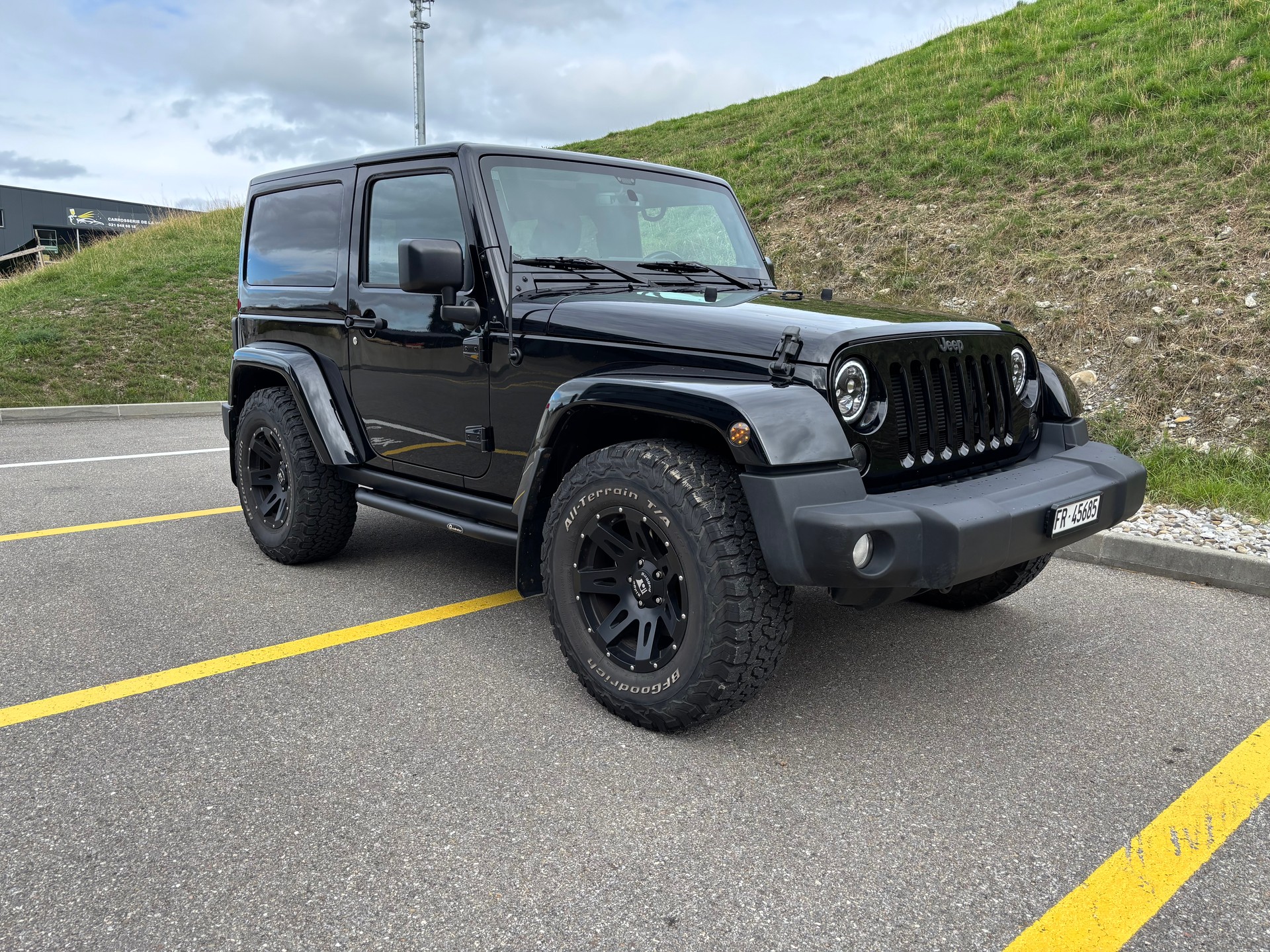 JEEP 3.6 V6 Sahara-image-2