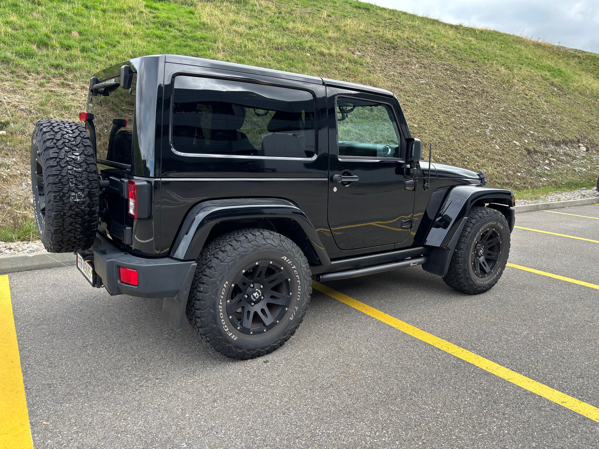 JEEP 3.6 V6 Sahara-image-3