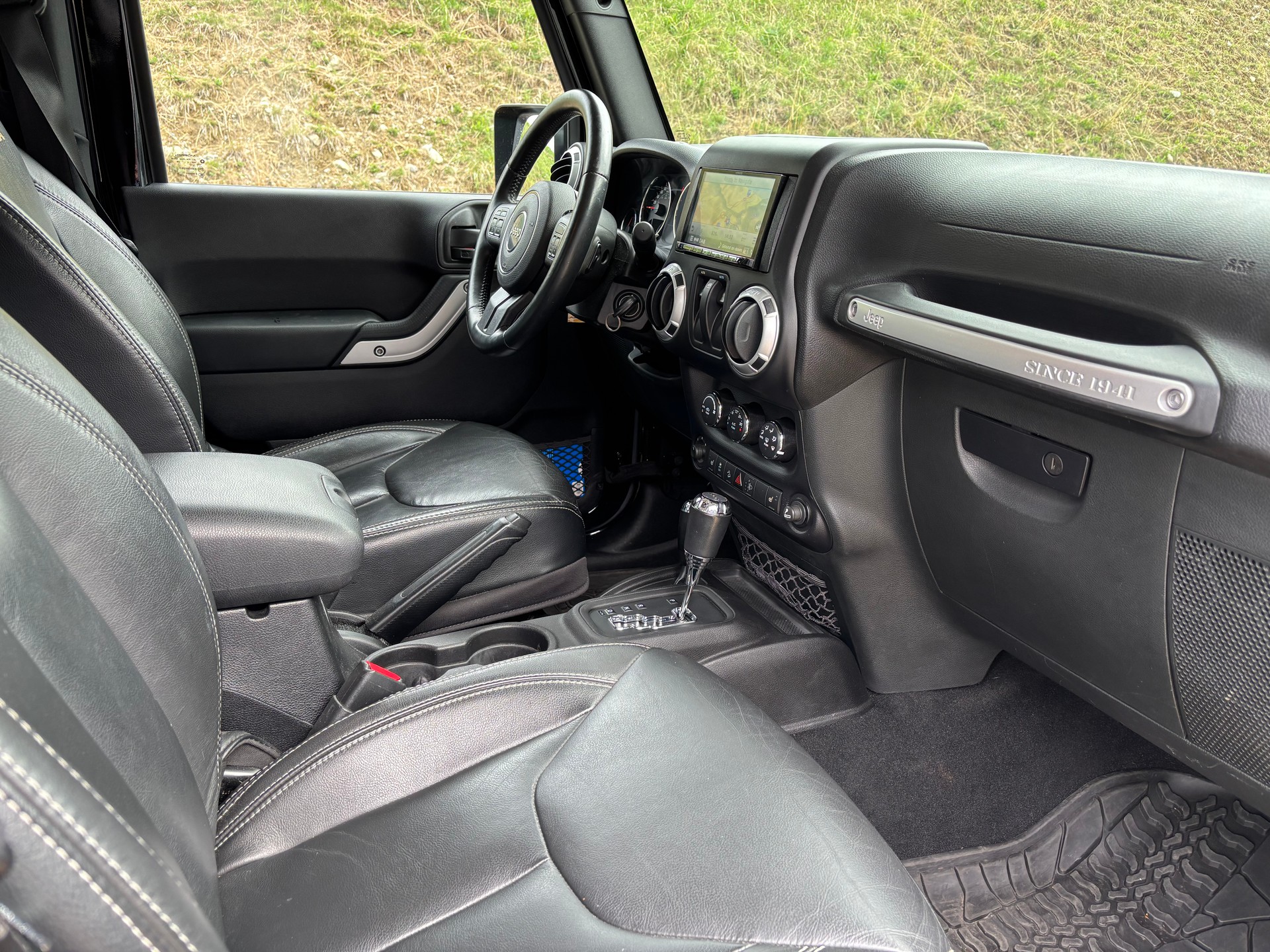 JEEP 3.6 V6 Sahara-image-8