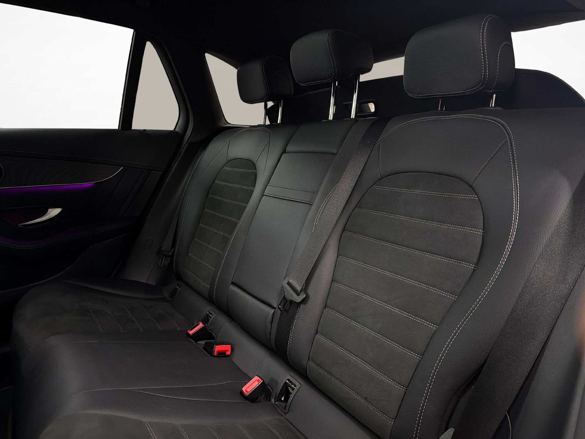 MERCEDES-BENZ GLC-Klasse GLC 200 AMG Line 4m-image-10