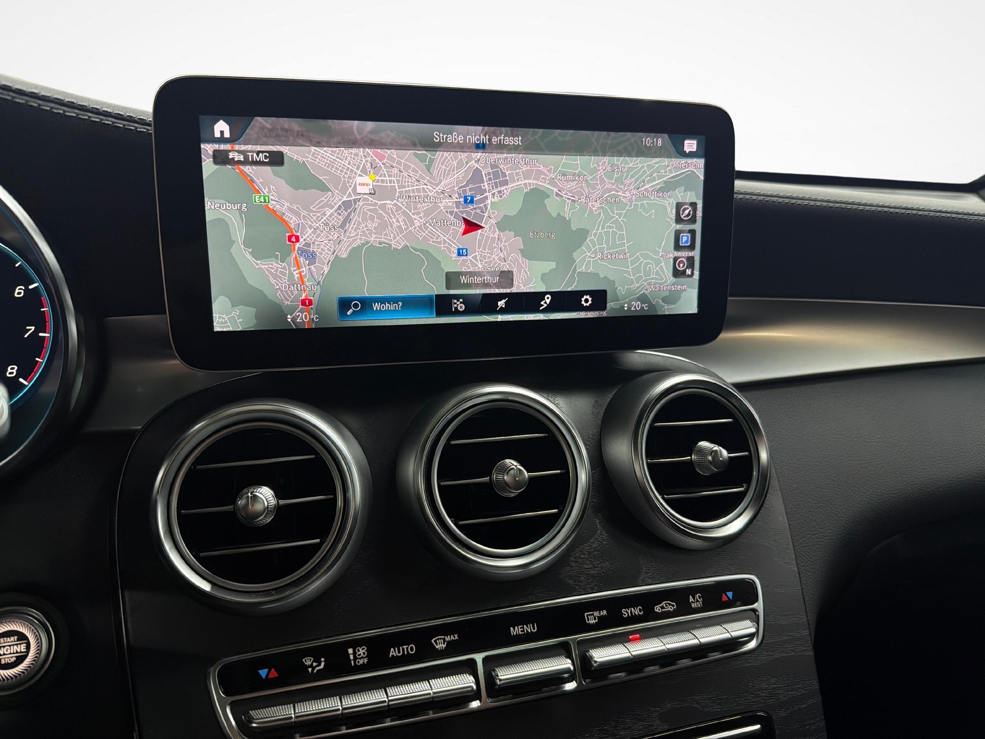 MERCEDES-BENZ GLC-Klasse GLC 200 AMG Line 4m-image-12