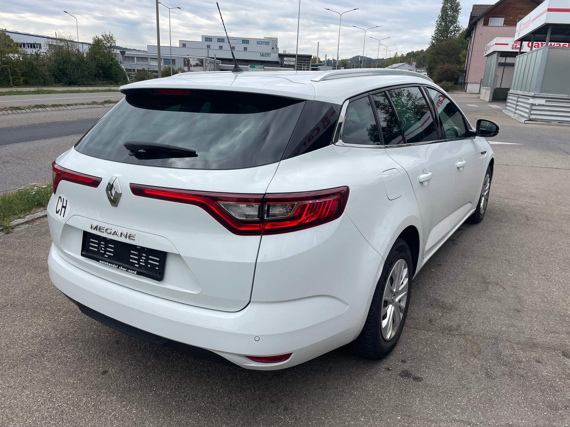 RENAULT Mégane Grandtour 1.5 dCi Business EDC-image-6