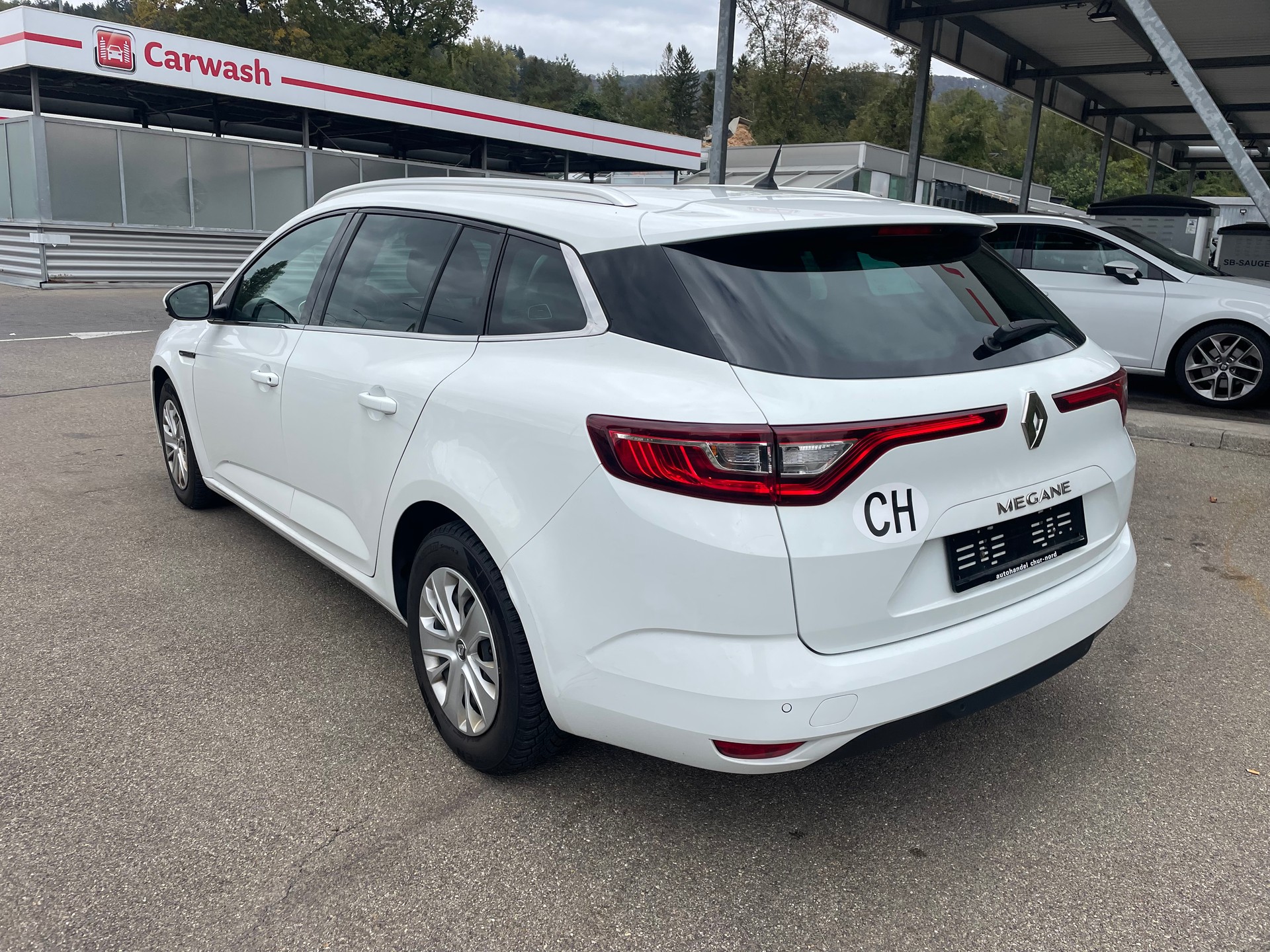 RENAULT Mégane Grandtour 1.5 dCi Business EDC-image-11