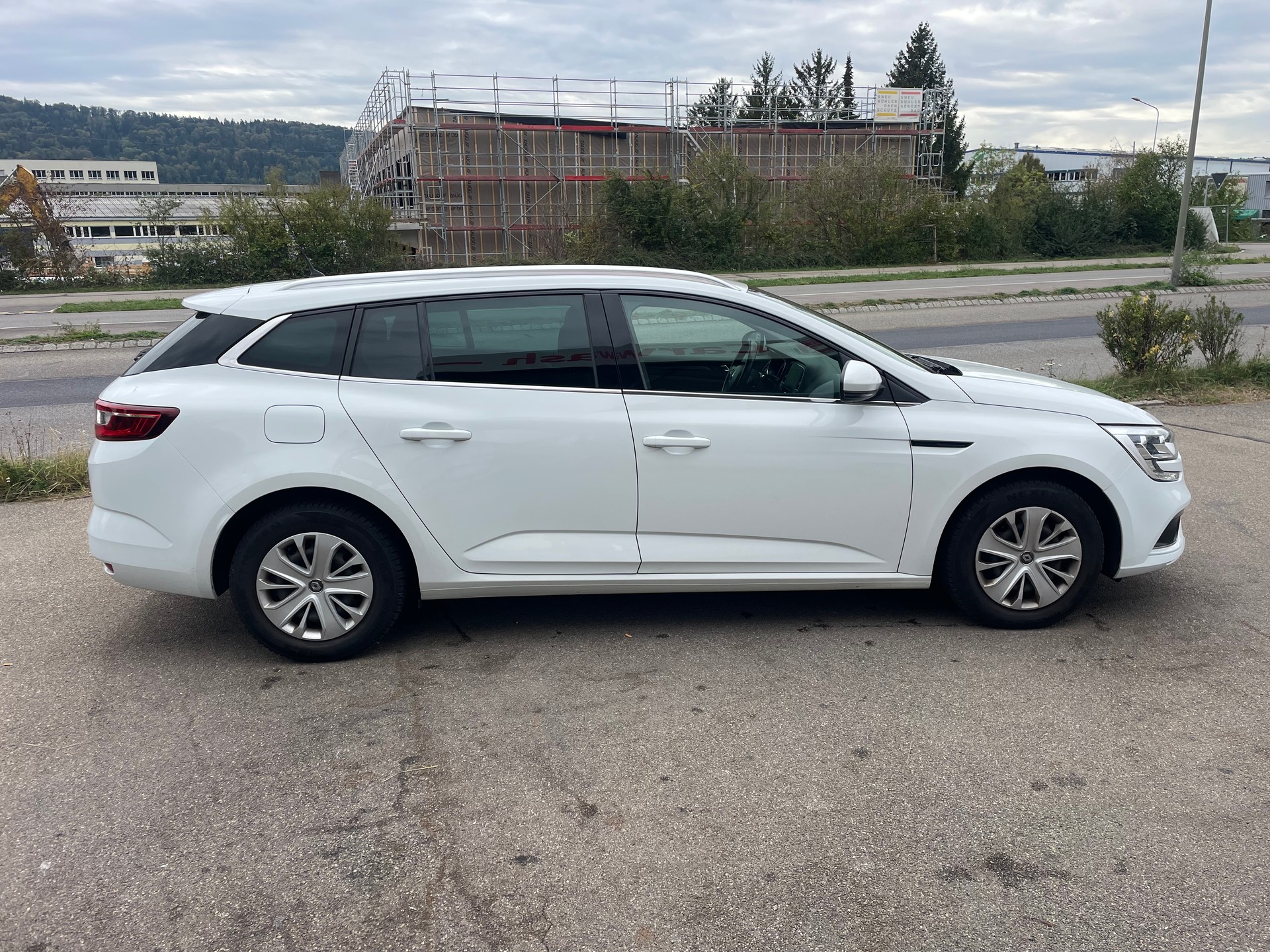 RENAULT Mégane Grandtour 1.5 dCi Business EDC-image-2