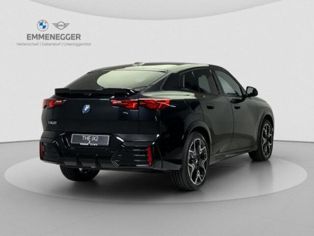 BMW iX2 U10 30 xDrive-image-4