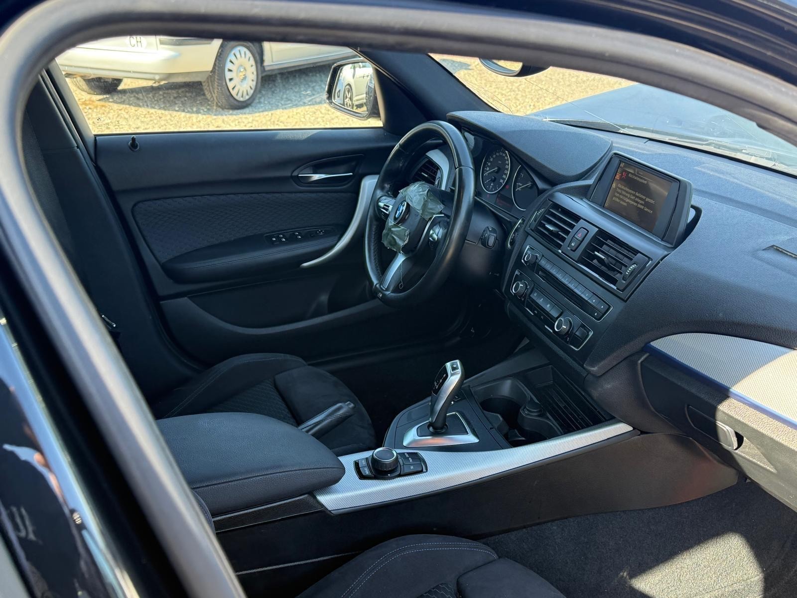 BMW 116i-image-5
