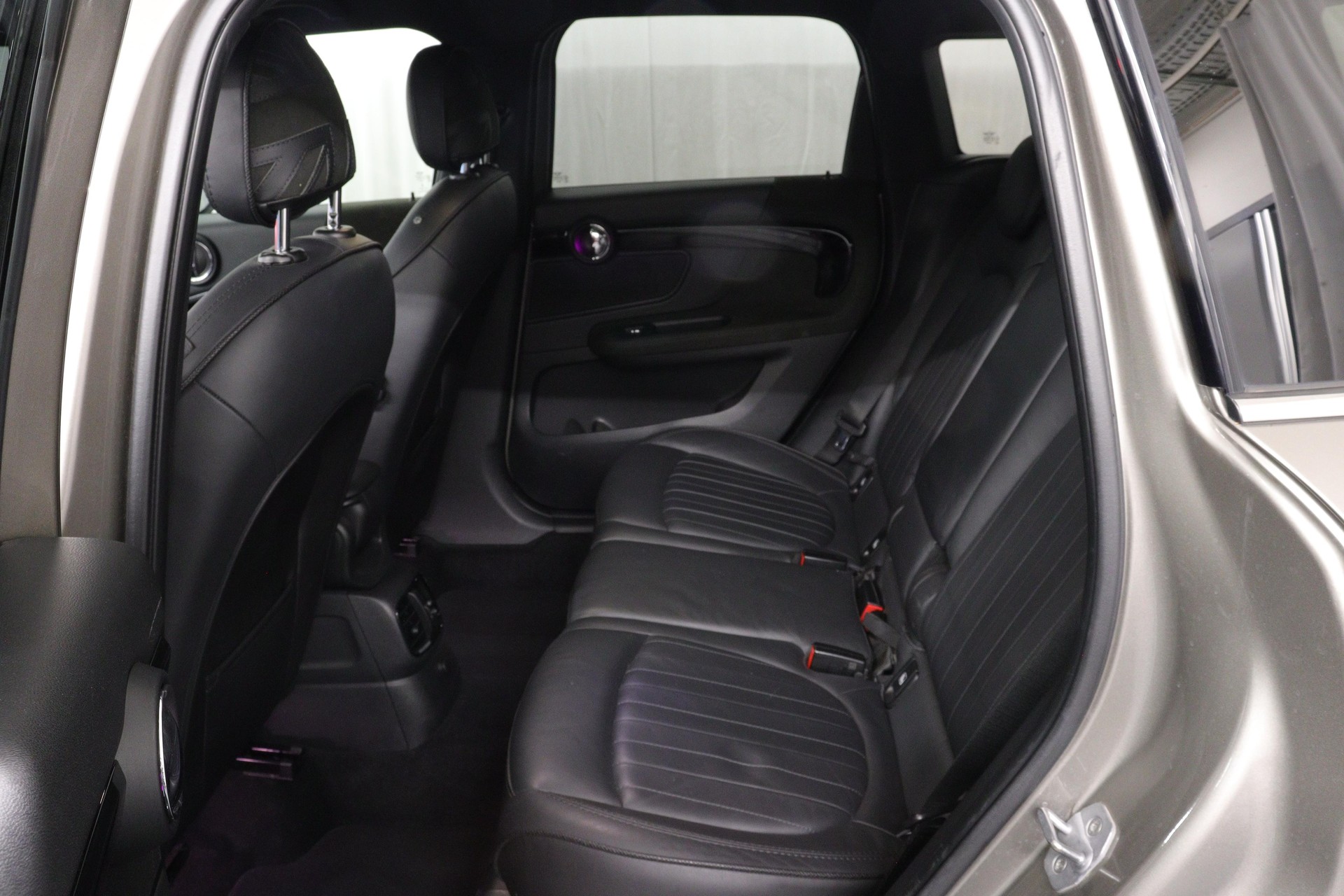 MINI Countryman F60 2.0i Cooper S SAG ALL4-image-8