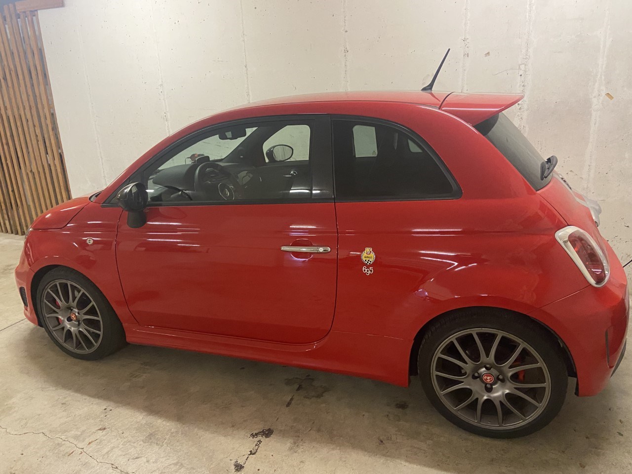 FIAT 500 1.4 16V Turbo Abarth 695 SS-image-1