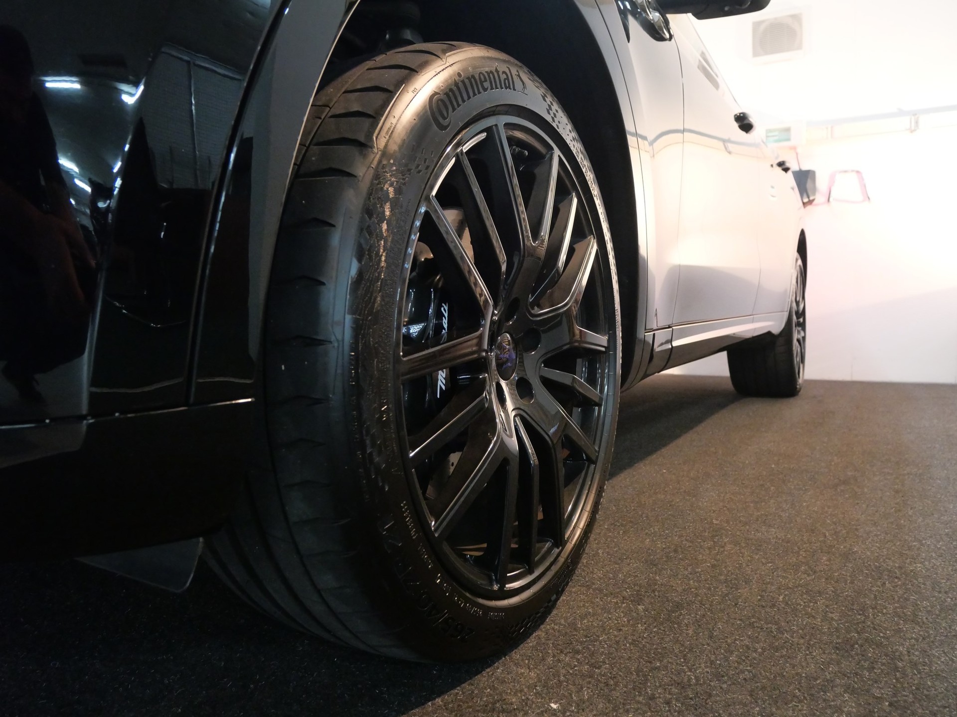 MASERATI Levante S 3.0 V6 Nerissimo Automatica-image-15
