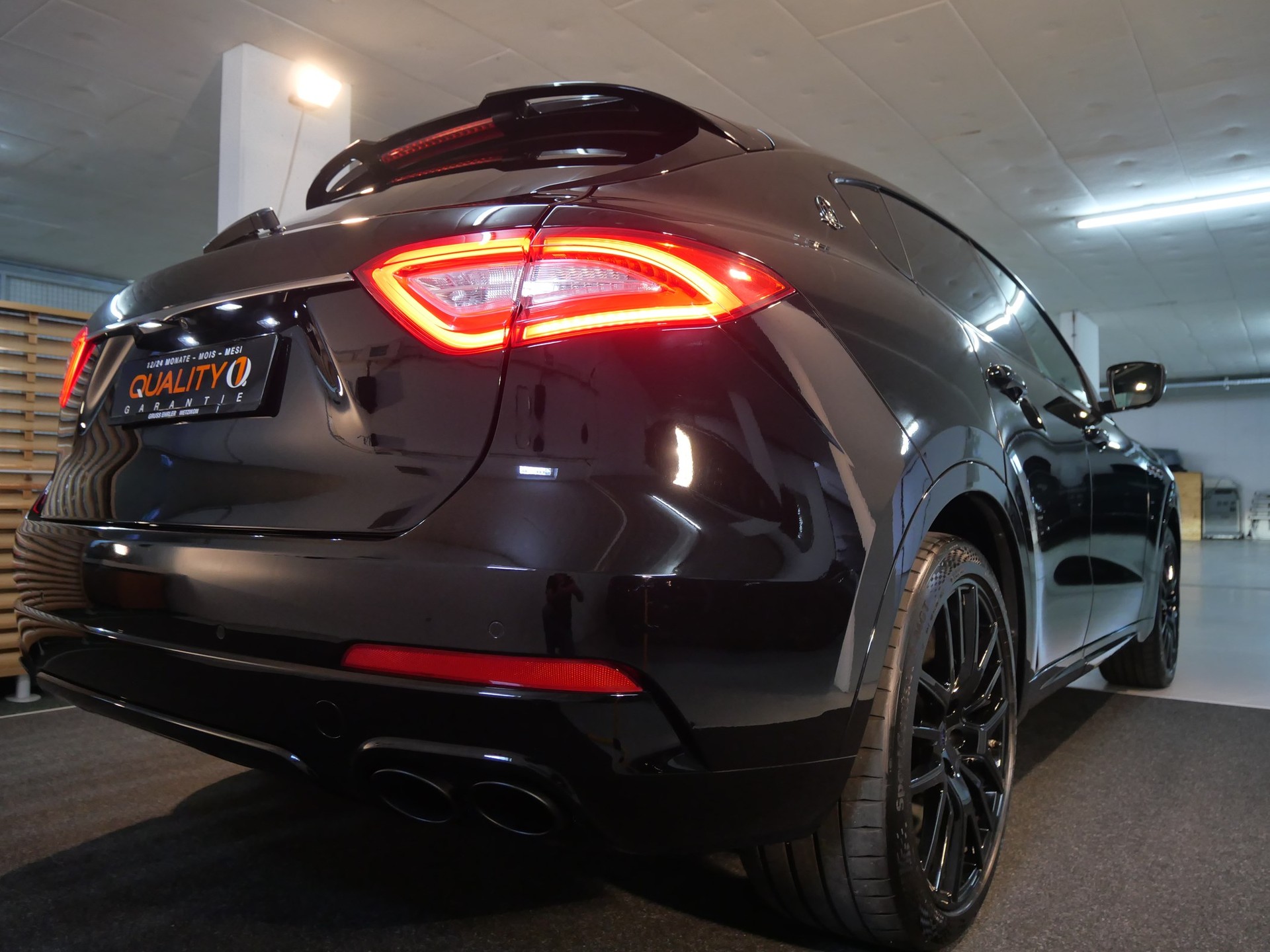 MASERATI Levante S 3.0 V6 Nerissimo Automatica-image-7