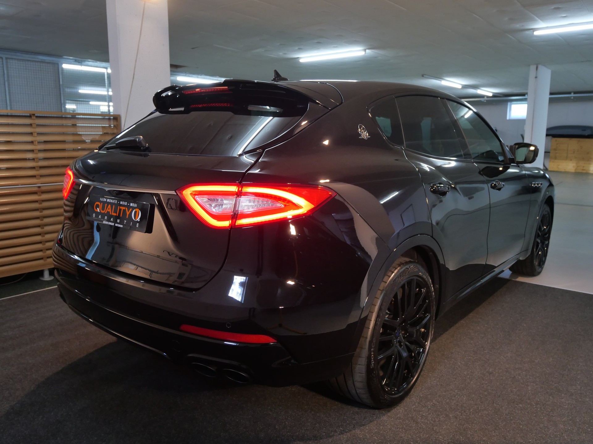 MASERATI Levante S 3.0 V6 Nerissimo Automatica-image-6