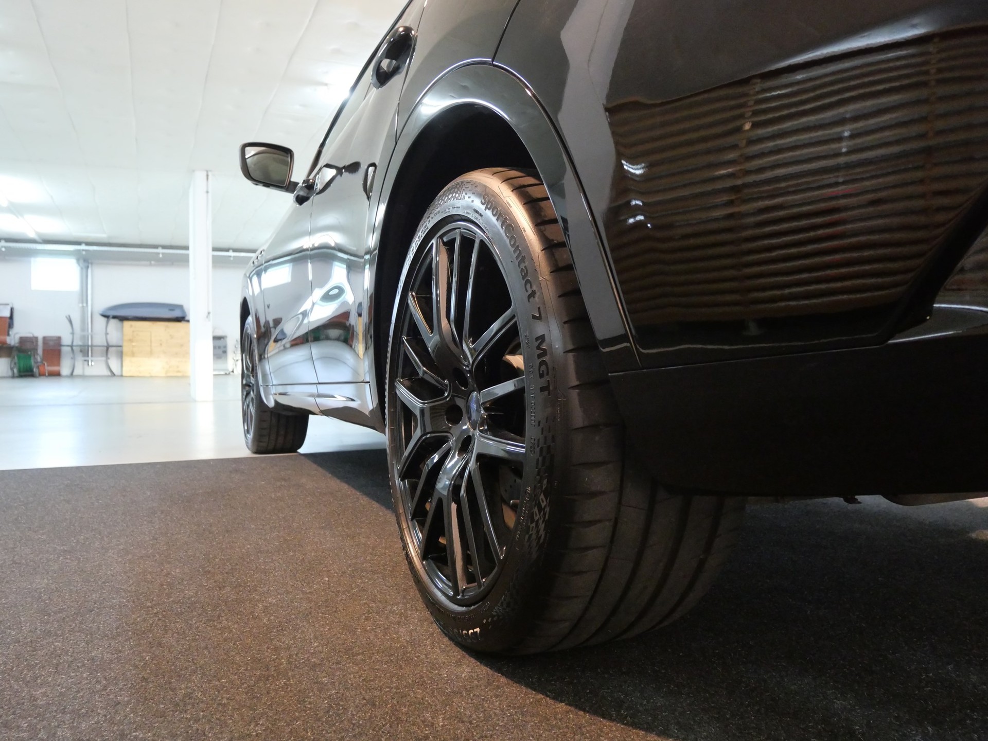 MASERATI Levante S 3.0 V6 Nerissimo Automatica-image-14