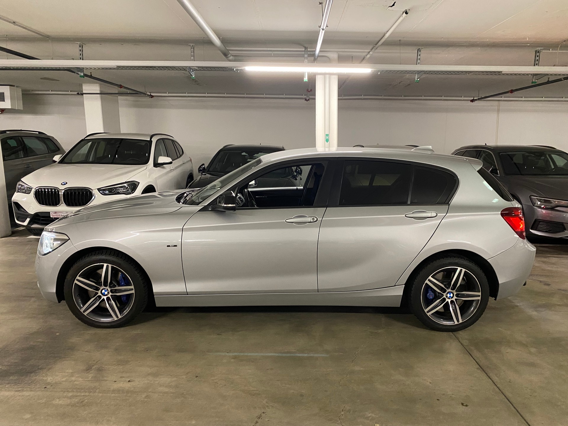 BMW 125d Sport Line Steptronic-image-1