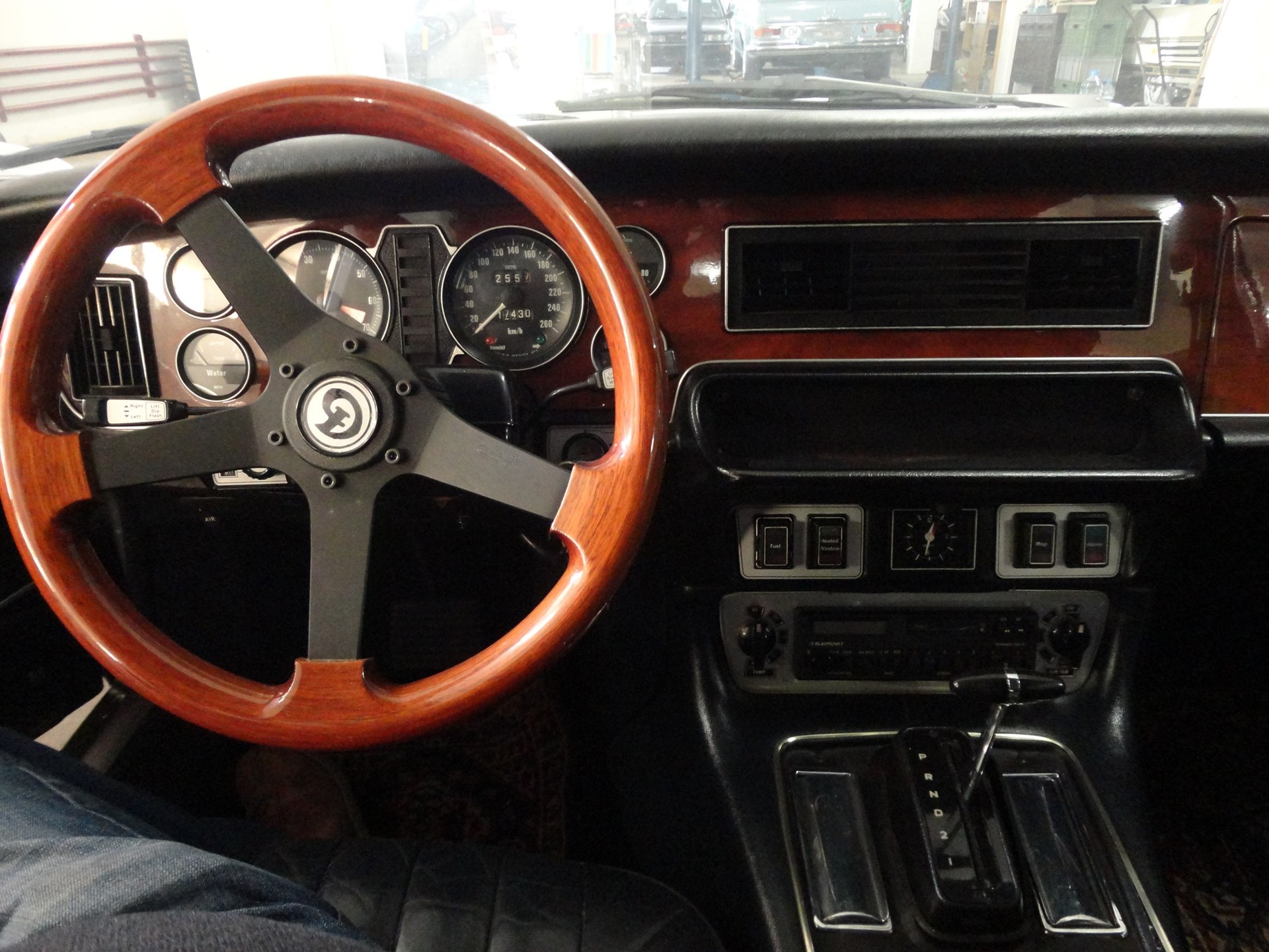 DAIMLER Double Six L-image-5
