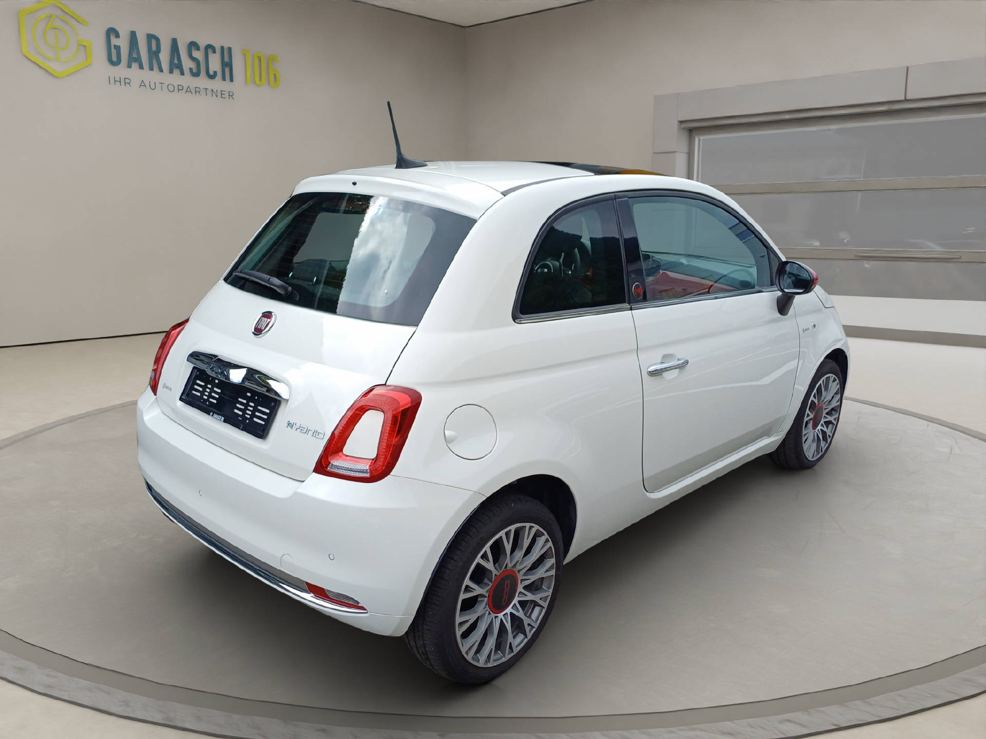 FIAT 500 1.0 Hybrid Red-image-4