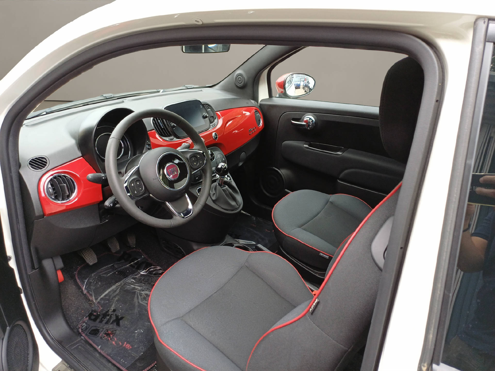 FIAT 500 1.0 Hybrid Red-image-7