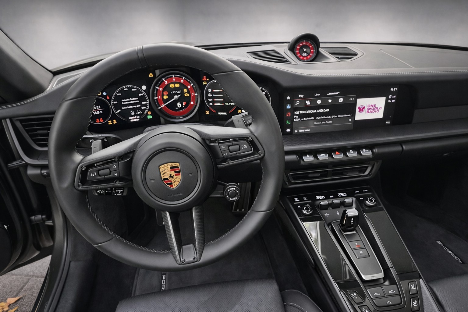 PORSCHE 911 Carrera 4 GTS Cabriolet PDK-image-5