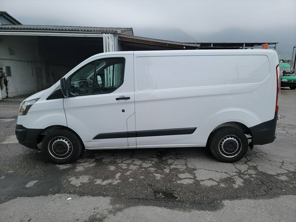 FORD Transit Custom Van 290 L1H1 Ambiente-image-1