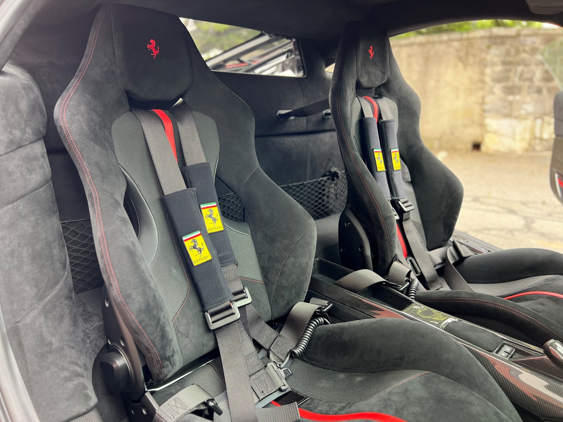 FERRARI 488 Pista 3.9 V8-image-5