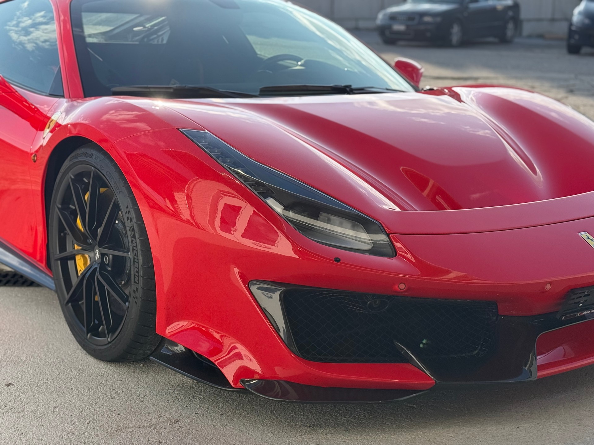 FERRARI 488 Pista 3.9 V8-image-2