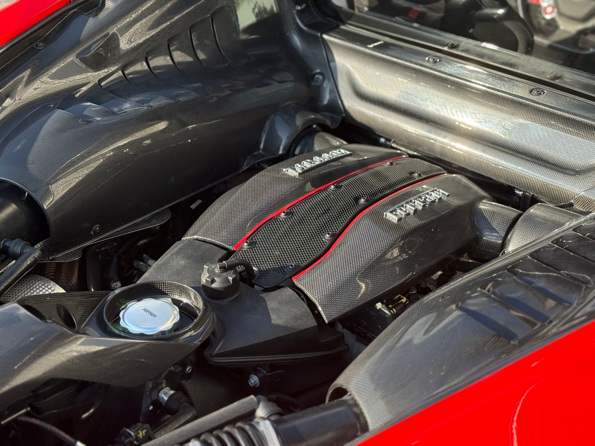 FERRARI 488 Pista 3.9 V8-image-14