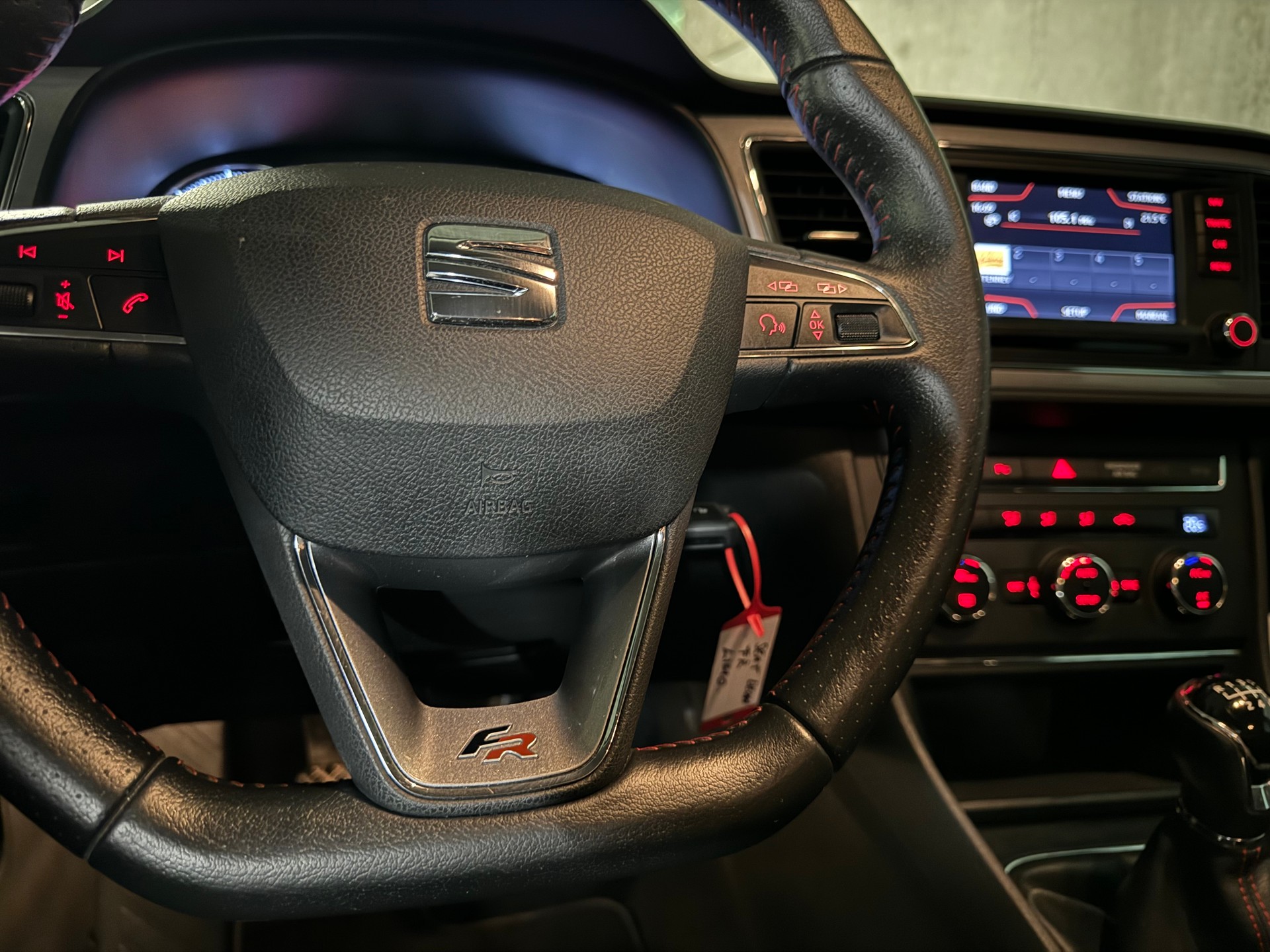 SEAT Leon SC 1.8 TSI FR Viva-image-22