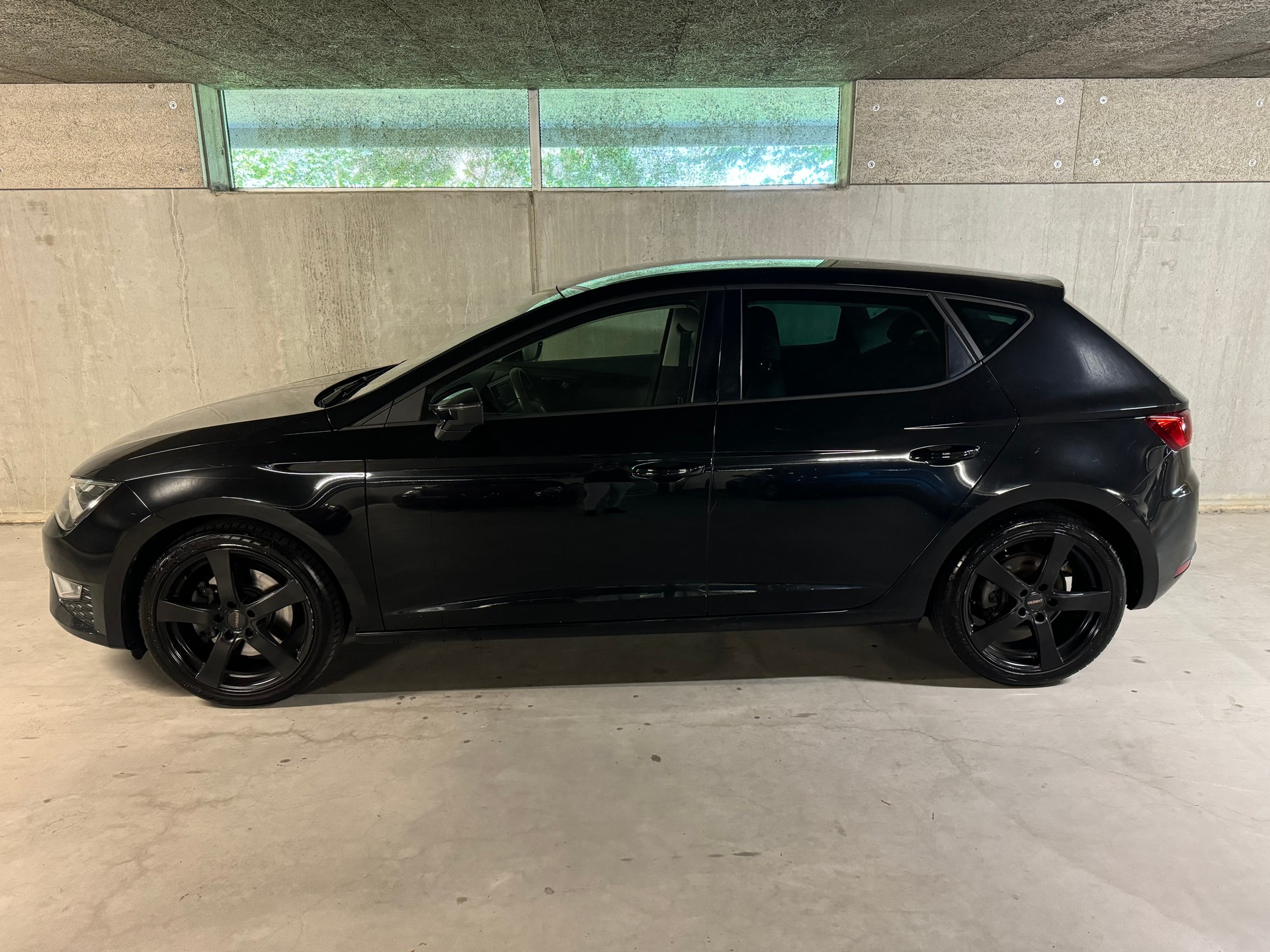 SEAT Leon SC 1.8 TSI FR Viva-image-1