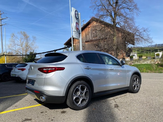 ALFA ROMEO Stelvio 2.2 JTDM Executive Q4 Automatic-image-10