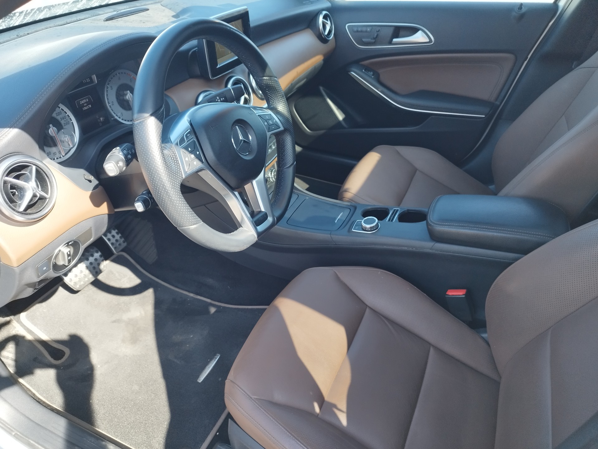 MERCEDES-BENZ A 200 CDI AMG LINE 7G-DCT-image-14