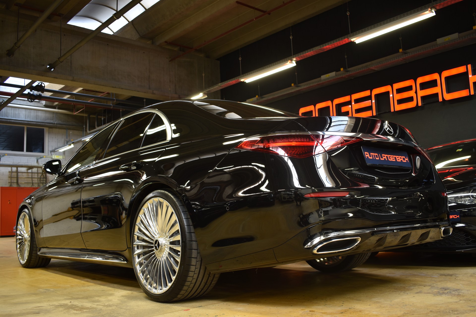 MERCEDES-BENZ S 400 d 4Matic AMG Line 9G-Tronic-image-11
