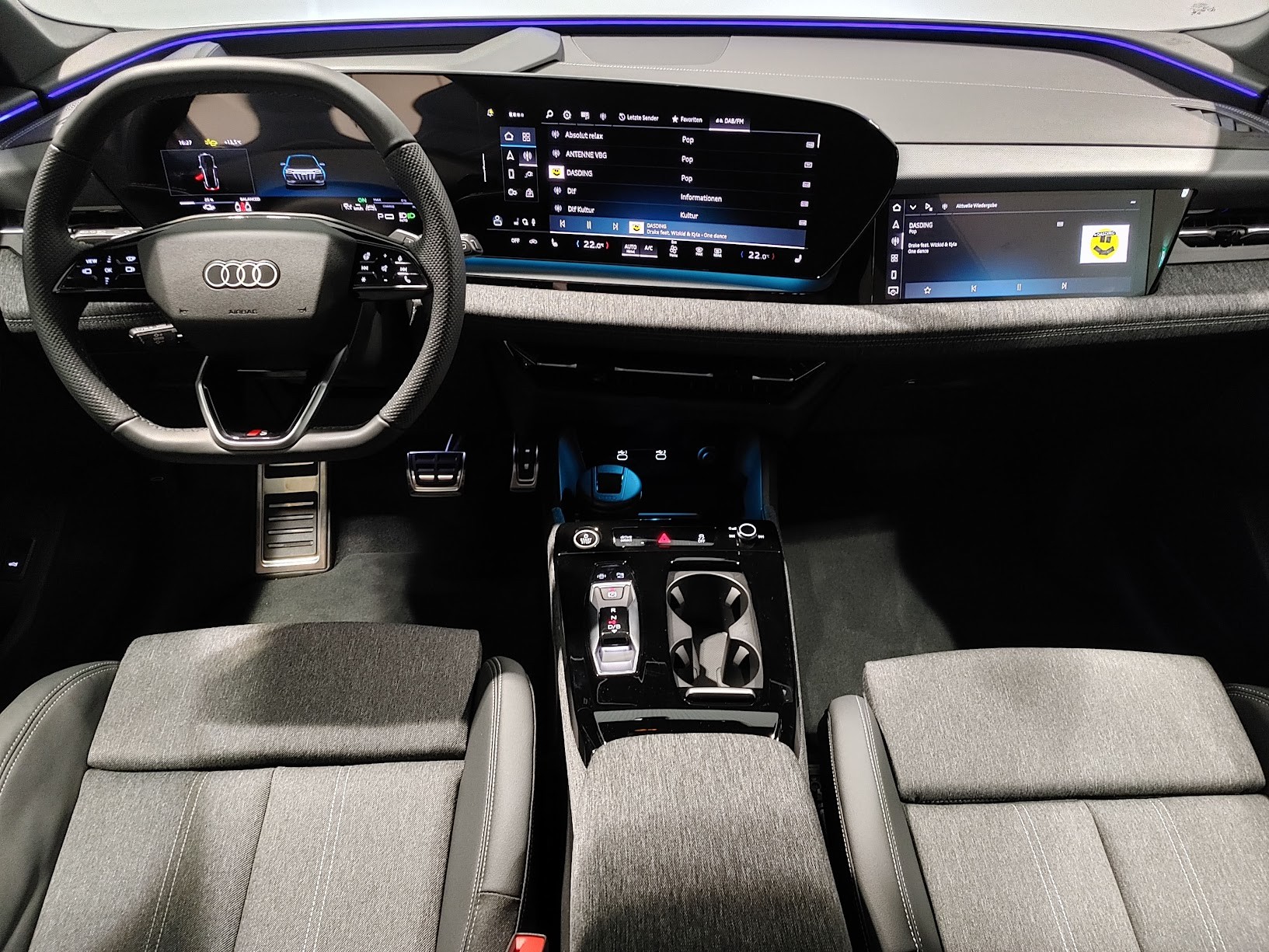 AUDI Q6 e-tron quattro-image-11