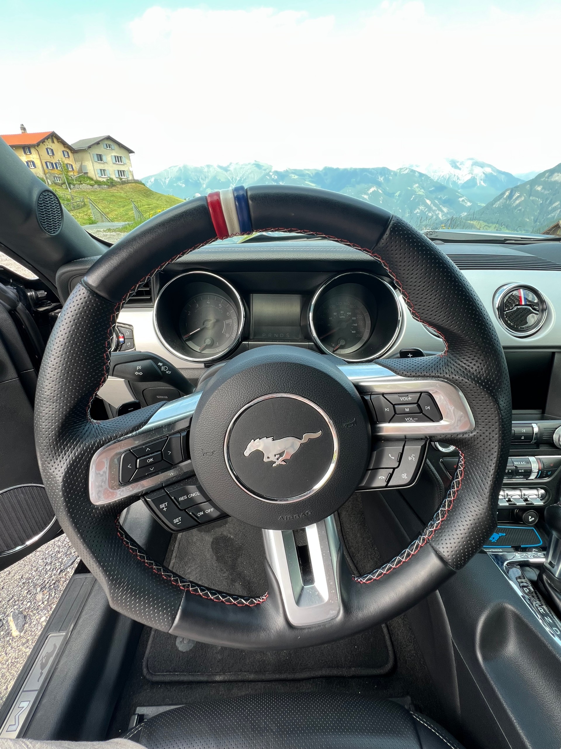 FORD Mustang Fastback 2.3 Automat-image-9