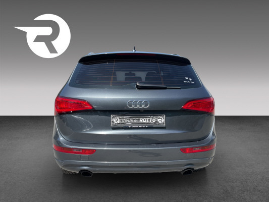 AUDI Q5 2.0 TFSI quattro-image-4