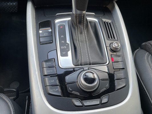 AUDI Q5 2.0 TFSI quattro-image-13