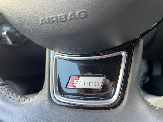 AUDI Q5 2.0 TFSI quattro-image-9