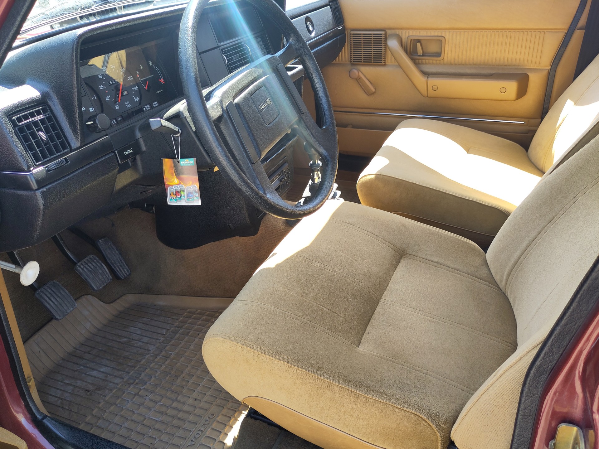 VOLVO 240 2.3 GL-image-5