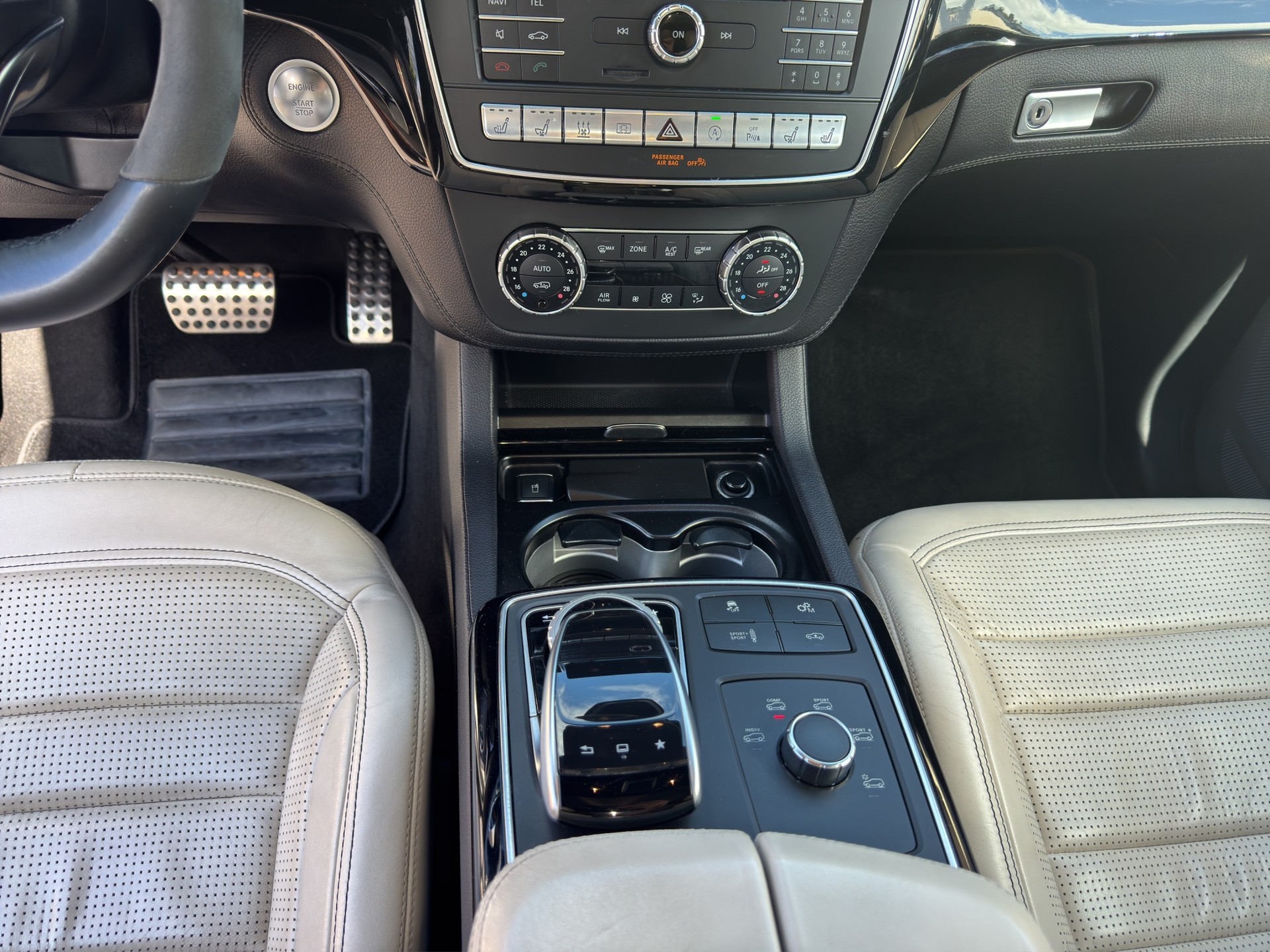 MERCEDES-BENZ GLS 63 AMG 4Matic Speedshift Plus 7G-Tronic-image-13