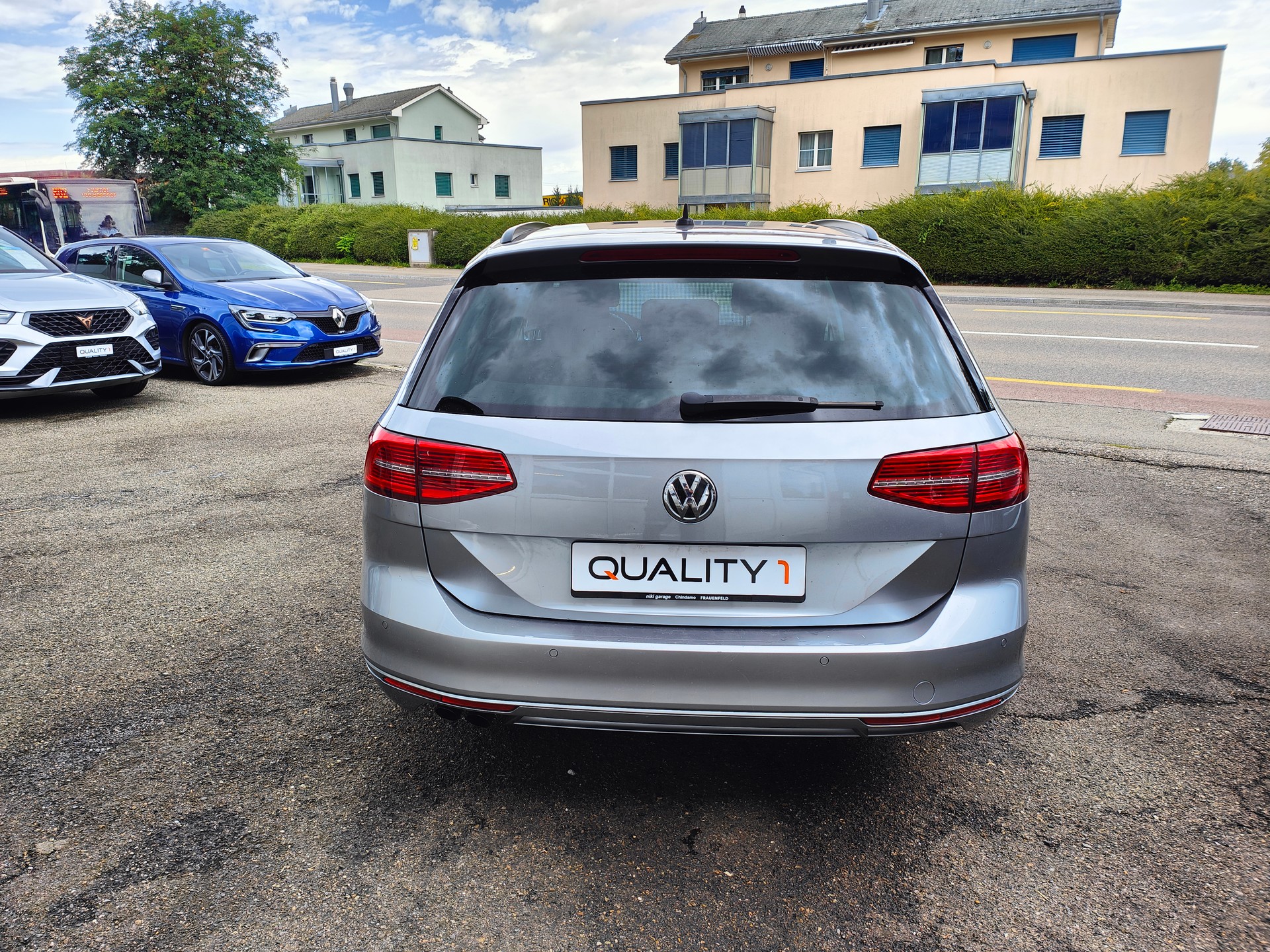 VW Passat Variant 2.0 TDI BMT Comfortline DSG 4Motion-image-5
