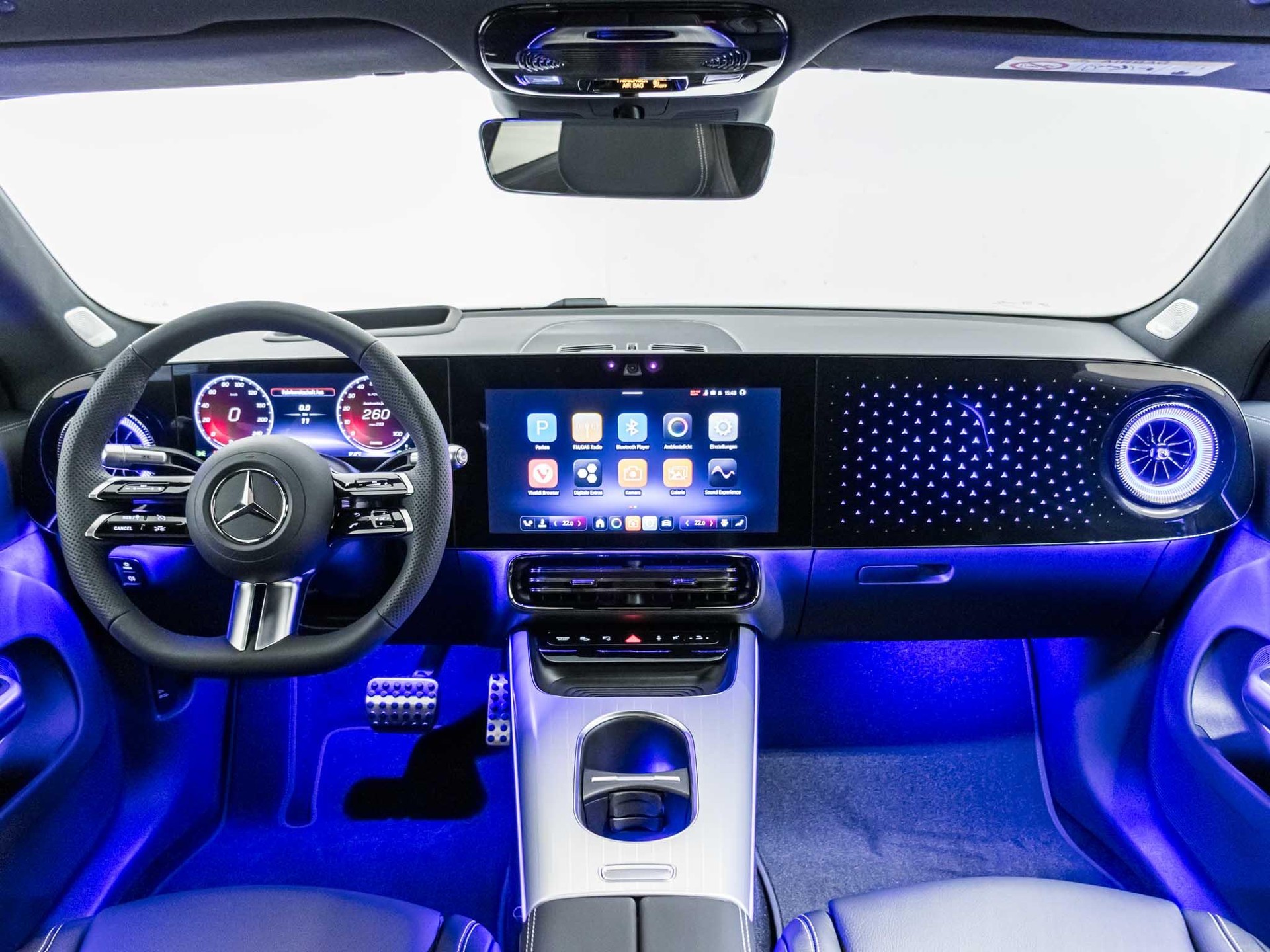 MERCEDES-BENZ CLA 350 4MATIC-image-10